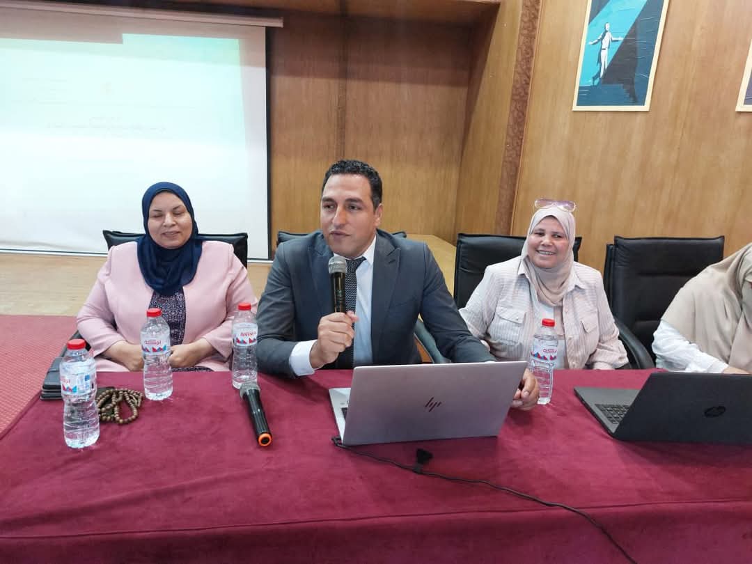 القابضة لكهرباء مصر تنظم ندوة توعية مركزية