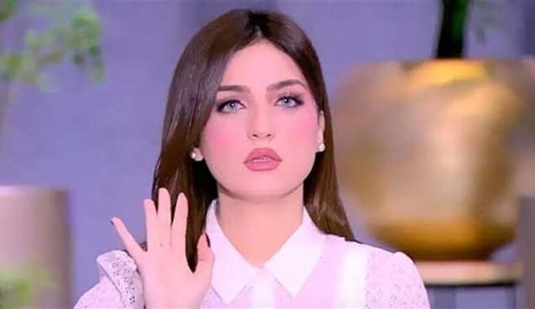ياسمين عز