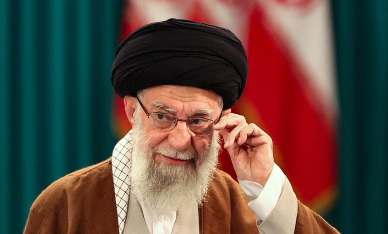 علي خامنئي