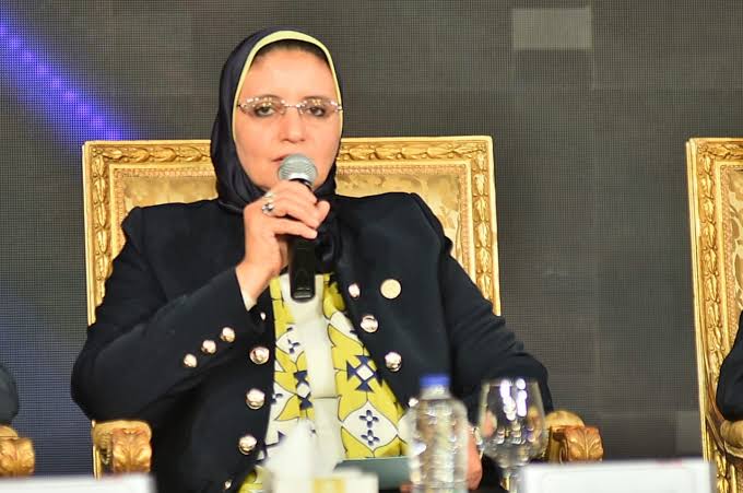رئيسة شركة الشركة المصرية لنقل الكهرباء