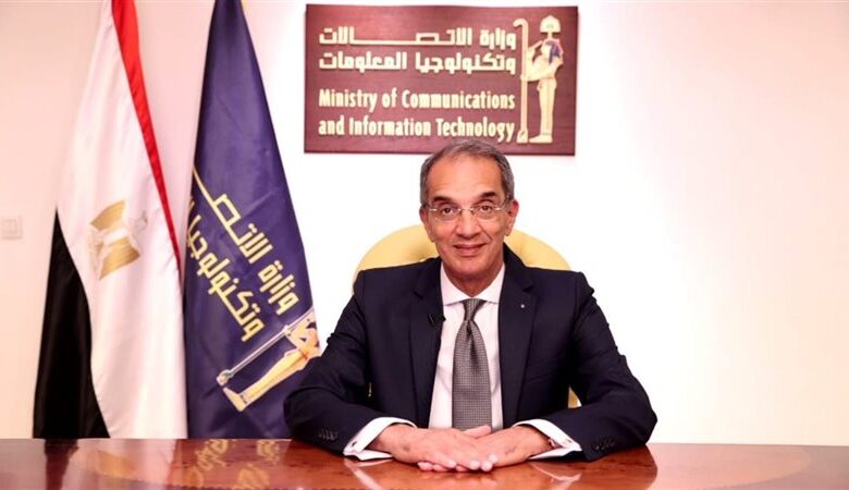 عمرو طلعت وزير الاتصالات