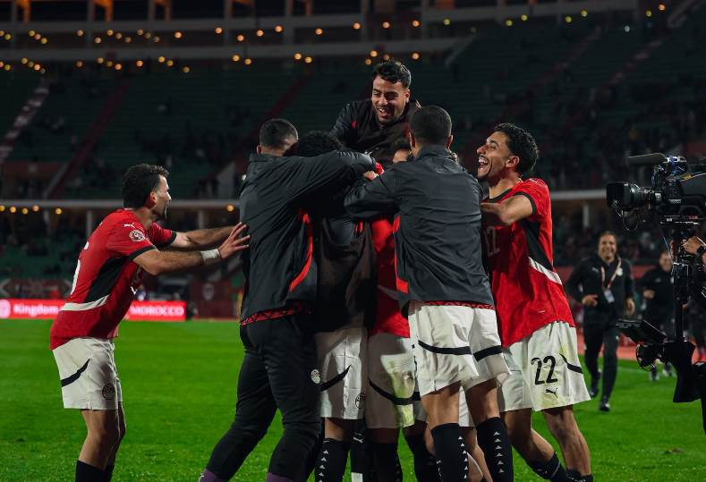 1644140042104202601060216471647