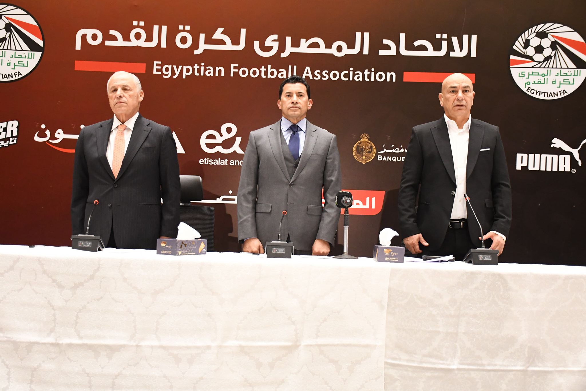 وزير الرياضة ورئيس اتحاد الكرة وحسام حسن