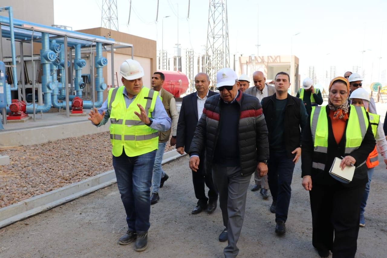 وزير الكهرباء