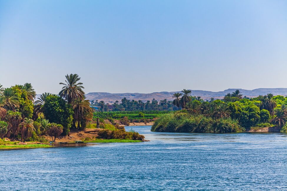 landscape-view-of-large-river-nile-in-egypt
